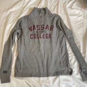 Cute cozy vassar college quarter zip sweatshirt ❤️